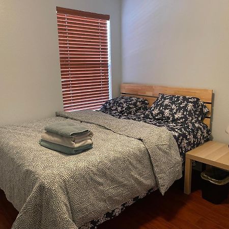 Room Downtown Даллас Экстерьер фото